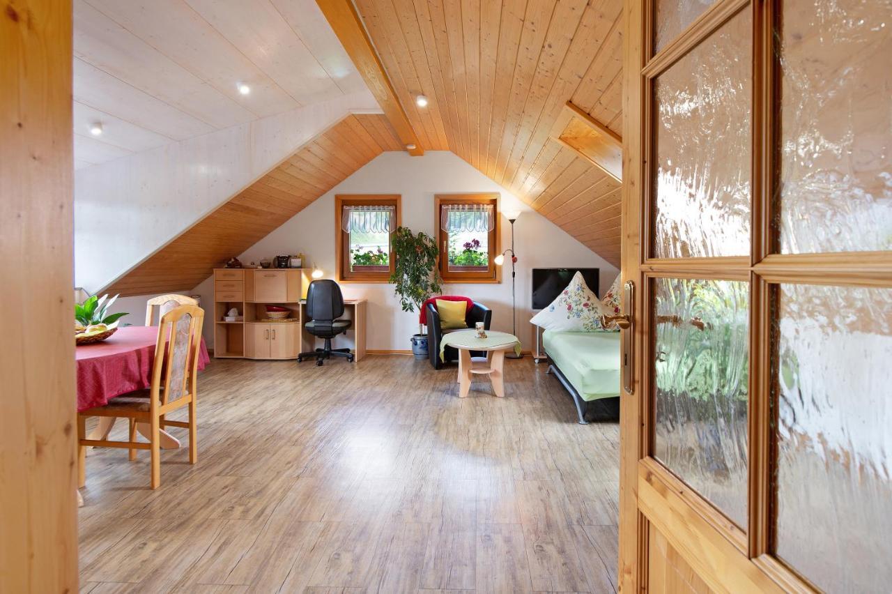 Ferienwohnung Blasi Mit Alpensicht Ibach Bagian luar foto