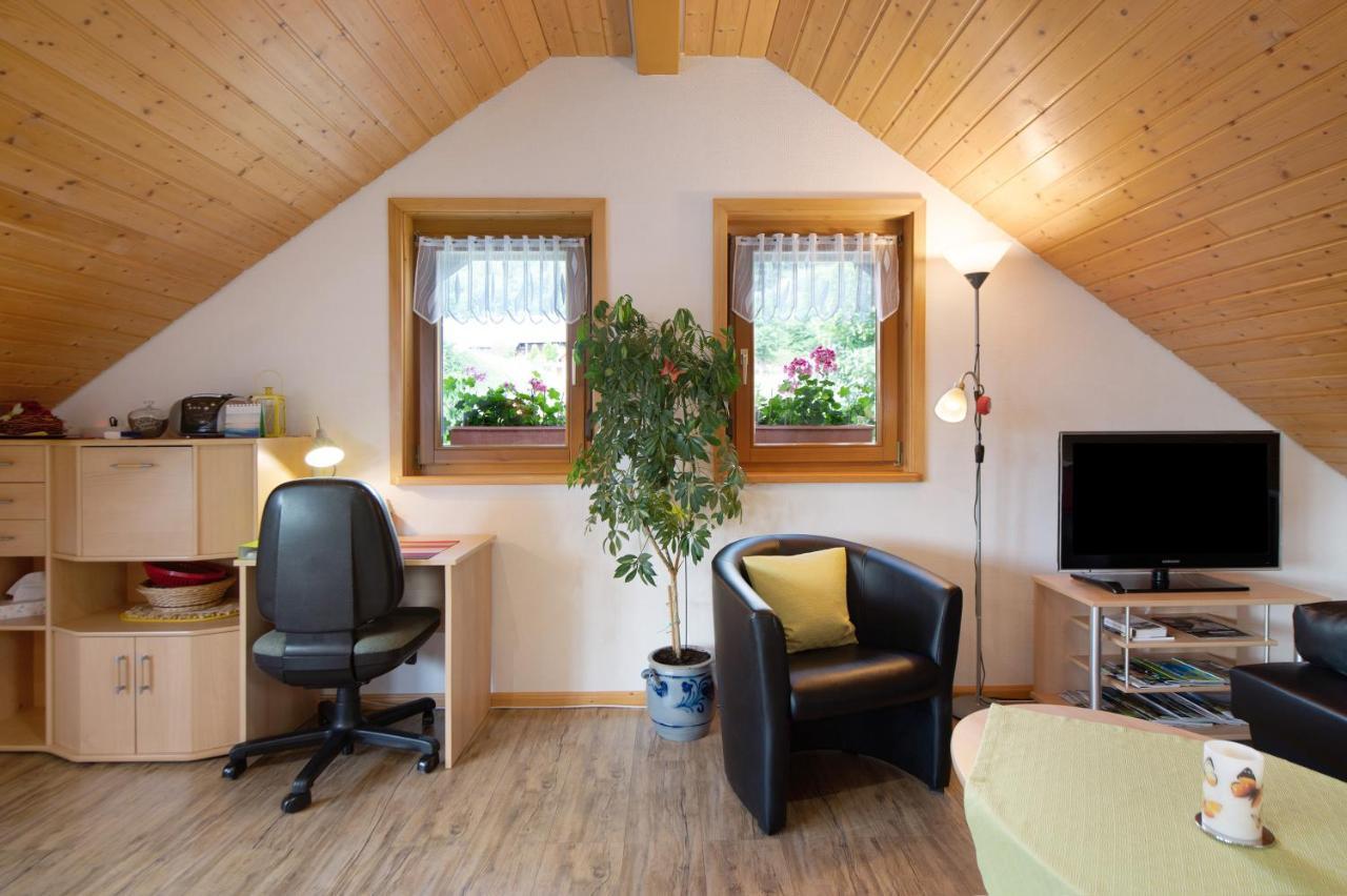 Ferienwohnung Blasi Mit Alpensicht Ibach Bagian luar foto