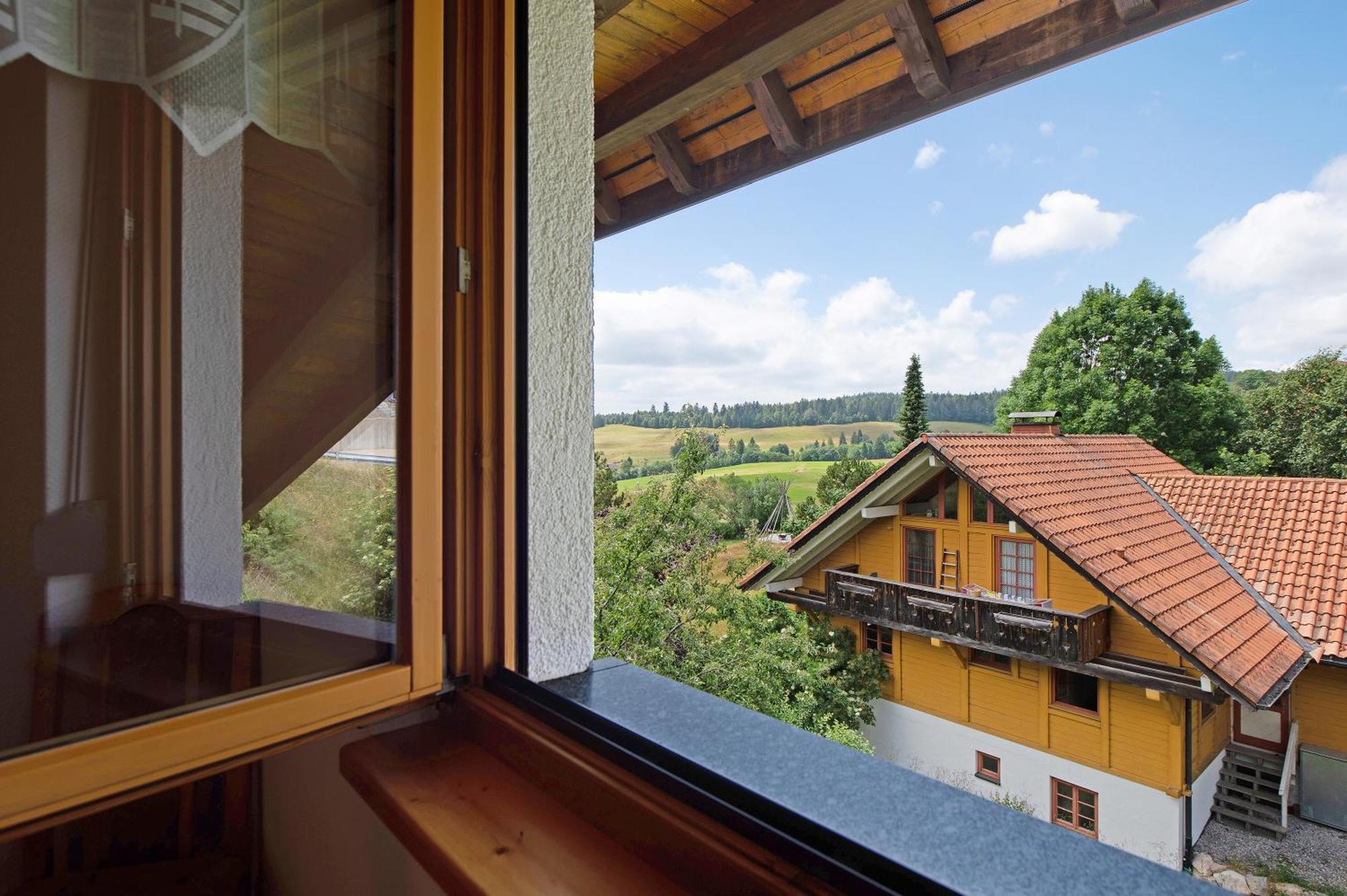 Ferienwohnung Blasi Mit Alpensicht Ibach Bagian luar foto